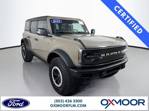 Certified 2025 Ford Bronco Badlands AWD/4WD image 1