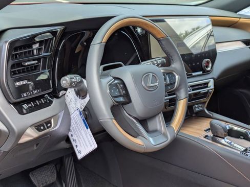 New 2026 Lexus RX 350h image 3