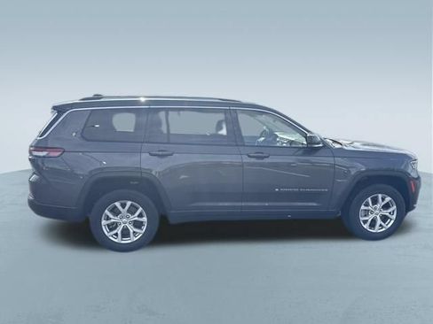 Used 2022 Jeep Grand Cherokee L Limited AWD/4WD image 20