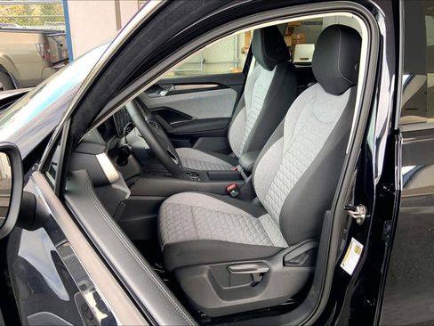 New 2026 Volkswagen Tiguan S FWD image 9