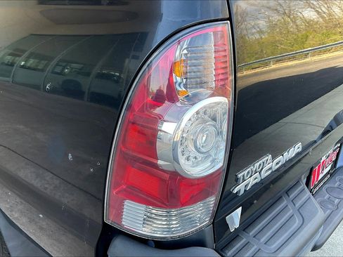 Used 2010 Toyota Tacoma 2WD Regular Cab image 20