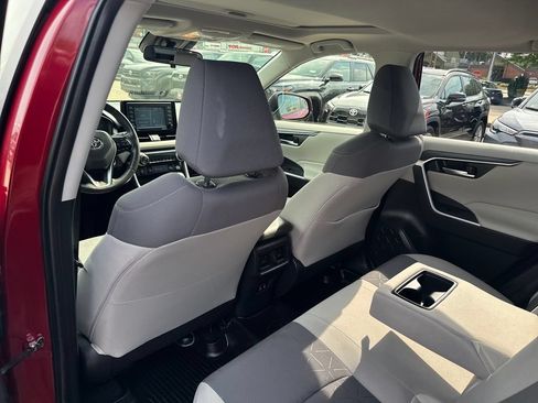 Used 2020 Toyota RAV4 XLE w/ Convenience Package AWD/4WD image 39