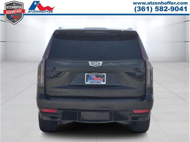 Used 2022 Cadillac Escalade Sport Platinum AWD/4WD image 4