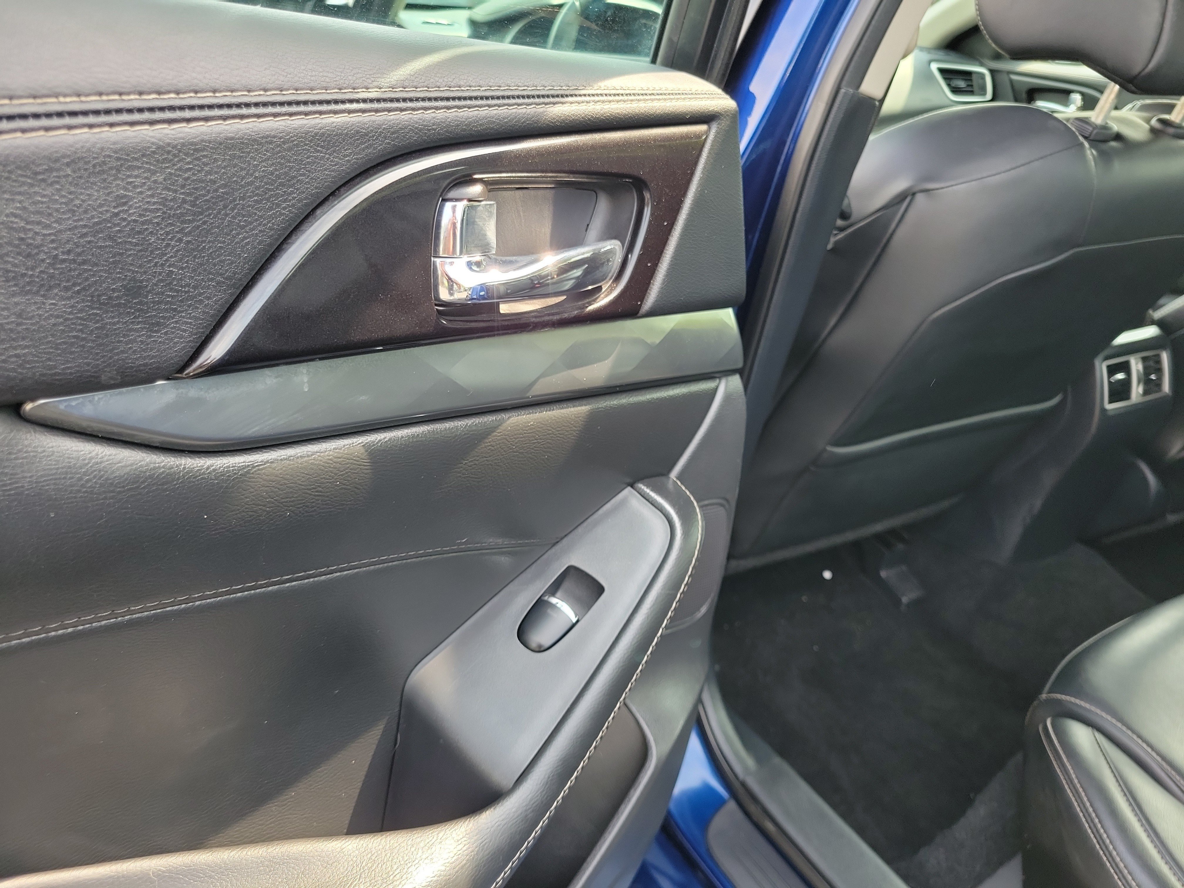 Used 2019 Nissan Maxima 3.5 SV w/ Floor Mat Group FWD image 13