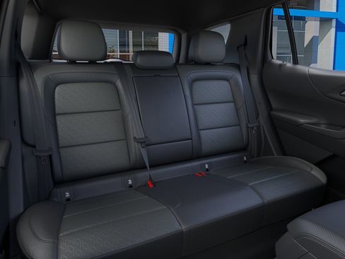 New 2026 Chevrolet Equinox LT w/ Convenience Package II image 17
