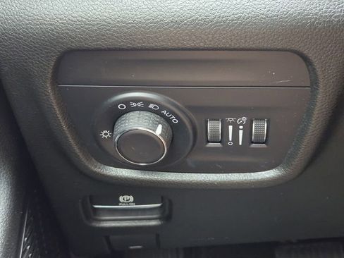 Certified 2023 Jeep Grand Cherokee L Laredo RWD image 24