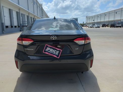 Used 2026 Toyota Corolla LE FWD image 6