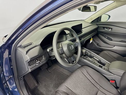 New 2025 Honda Accord SE image 9
