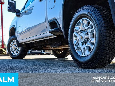 Used 2024 Chevrolet Silverado 2500 LTZ image 17