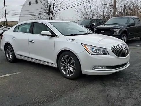 Used 2015 Buick LaCrosse Leather image 3