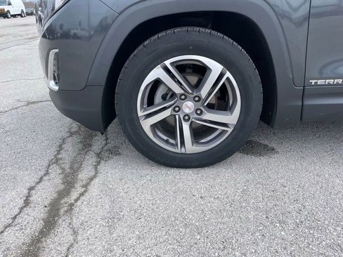 Used 2018 GMC Terrain SLT w/ Preferred Package image 9