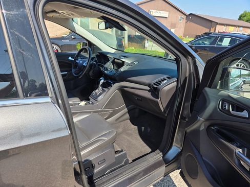 Used 2016 Ford Escape Titanium w/ Equipment Group 301A AWD/4WD image 21