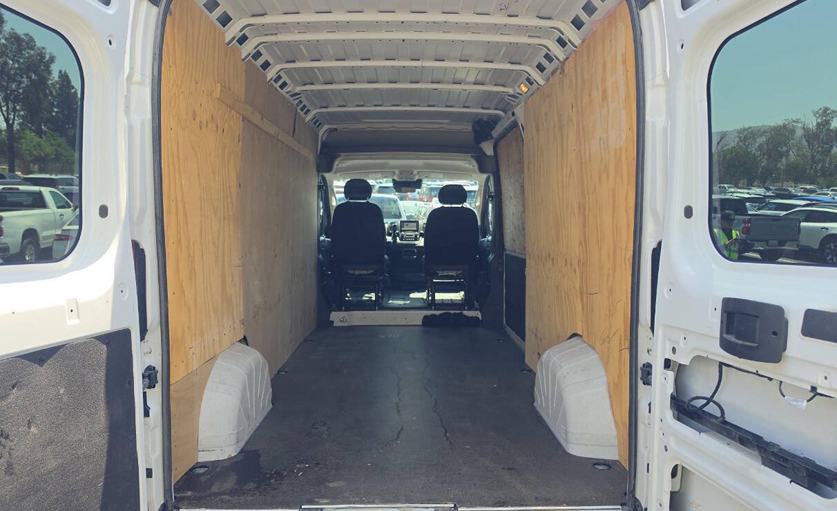 Used 2023 RAM ProMaster 2500 FWD image 12