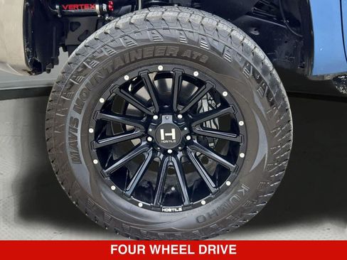 Used 2021 Toyota Tundra SR5 w/ SR5 Upgrade Package AWD/4WD image 12
