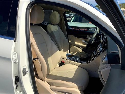 Certified 2021 Mercedes-Benz GLC 300 image 7