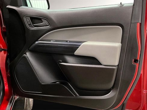 Used 2021 Chevrolet Colorado W/T w/ Custom Special Edition image 28