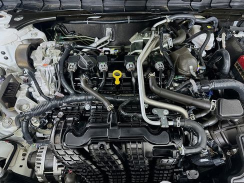 Used 2025 Nissan Altima 2.5 SV image 31