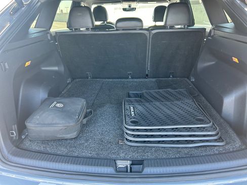 Used 2021 Volkswagen Atlas Cross Sport SE w/ V6 Towing Package FWD image 31