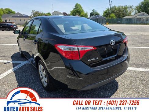 Used 2015 Toyota Corolla LE FWD image 3