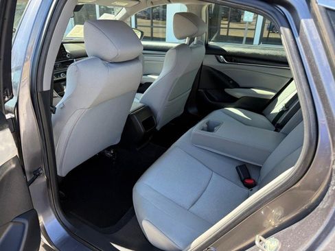 Used 2019 Honda Accord LX image 12