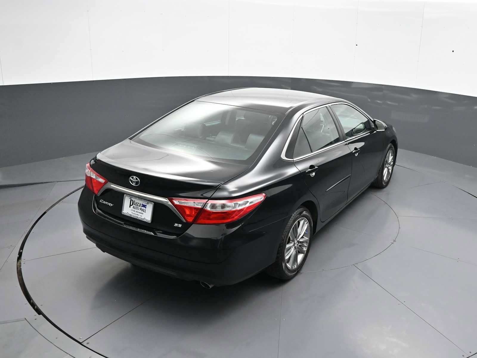 Used 2016 Toyota Camry SE w/ Protection Package (Q2) FWD image 36
