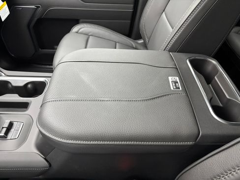 New 2026 GMC Sierra 1500 Denali AWD/4WD image 33