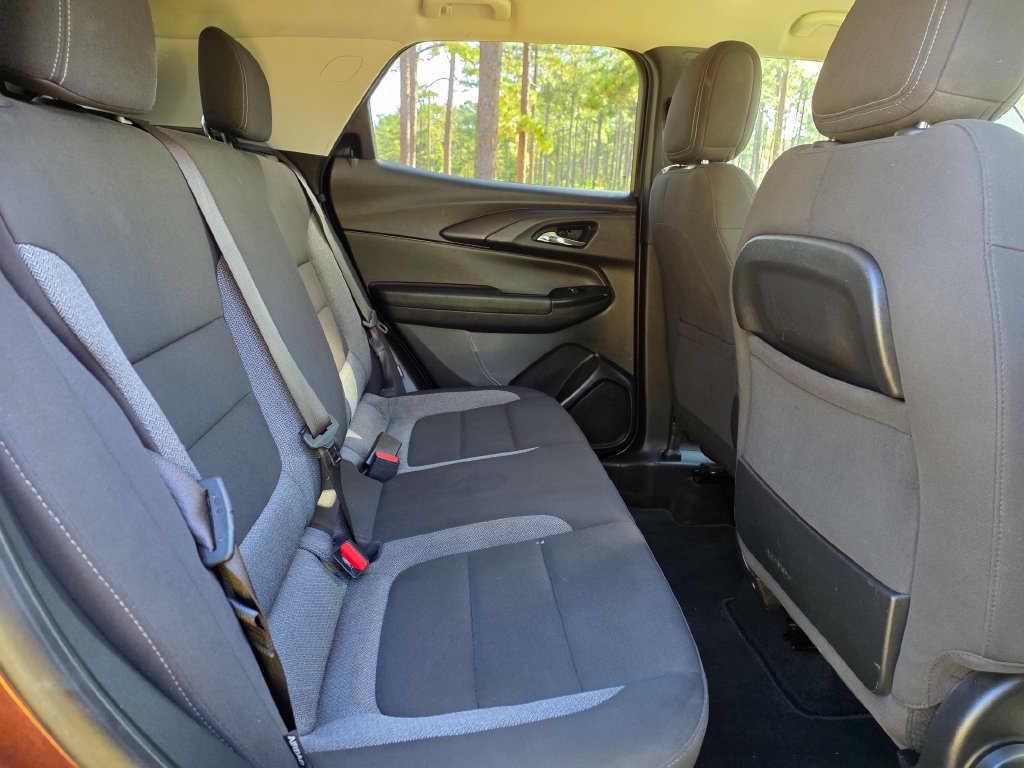 Used 2022 Chevrolet TrailBlazer LT w/ Convenience Package FWD image 21