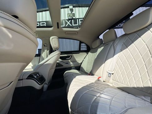 Used 2021 Mercedes-Benz S 580 4MATIC Sedan w/ AMG Line image 19