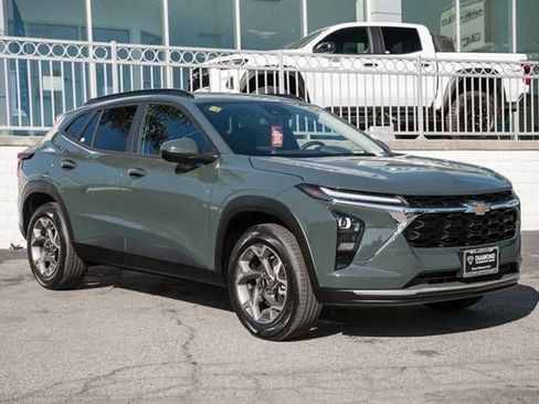 New 2026 Chevrolet Trax LT w/ Driver Confidence Package image 38