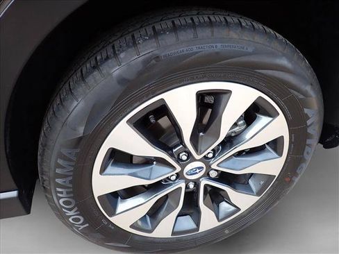 Used 2024 Subaru Outback Touring AWD/4WD image 7