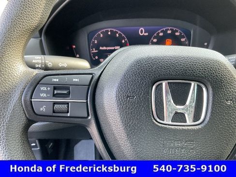 Certified 2023 Honda Accord EX image 28