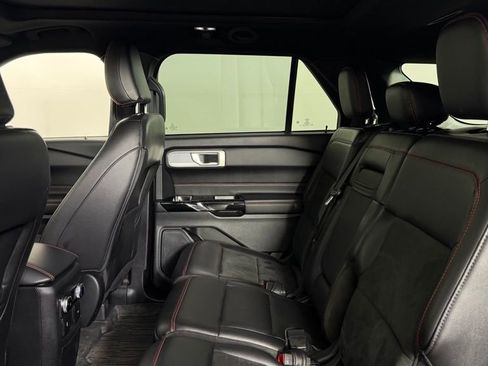 Used 2023 Ford Explorer ST-Line w/ Class IV Trailer Tow Package AWD/4WD image 28
