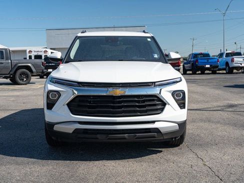 Used 2025 Chevrolet TrailBlazer LT FWD image 8