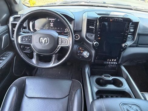Used 2023 RAM 1500 Laramie AWD/4WD image 13