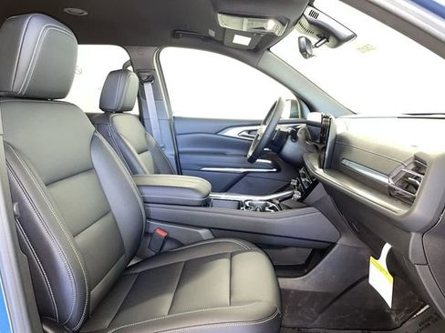 New 2026 Chevrolet Traverse LT w/ Midnight/Sport Edition AWD/4WD image 25