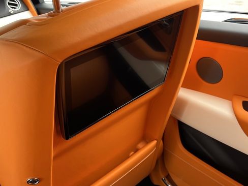 Used 2022 Rolls-Royce Cullinan image 41