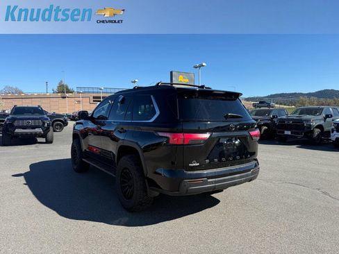 Used 2024 Toyota Sequoia SR5 w/ SR5 Premium Package image 5