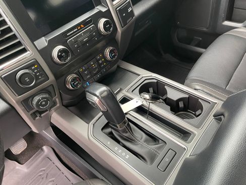 Used 2019 Ford F150 Raptor w/ Equipment Group 802A Luxury image 16