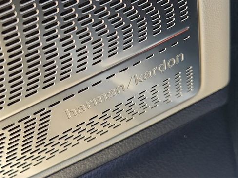 Used 2024 Hyundai Palisade Calligraphy image 25