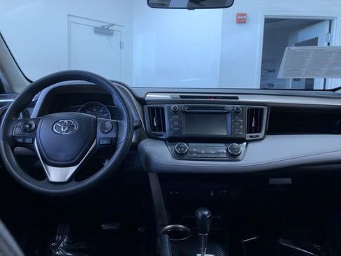 Used 2013 Toyota RAV4 XLE image 10