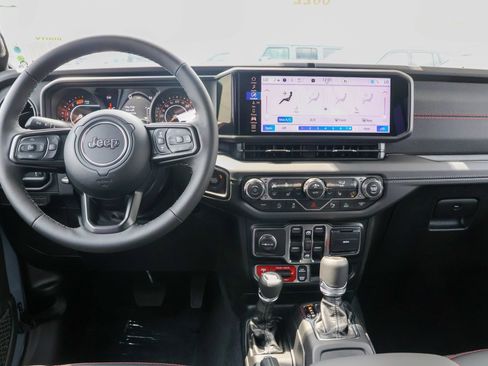 New 2026 Jeep Wrangler Unlimited Rubicon AWD/4WD image 16