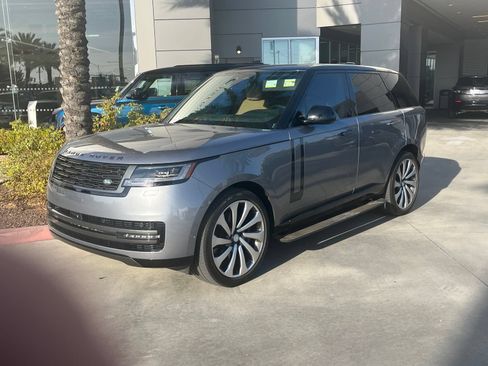 Certified 2025 Land Rover Range Rover SE AWD/4WD image 1
