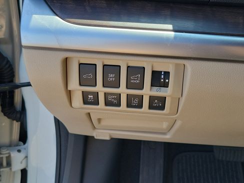 Used 2016 Subaru Outback 2.5i Limited image 27