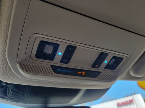 Used 2021 Ford Explorer Limited w/ Equipment Group 301A image 19