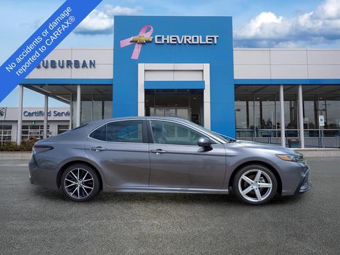 Used 2021 Toyota Camry SE FWD image 4