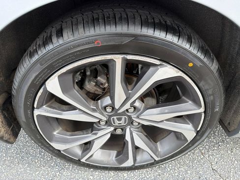 Used 2020 Honda Civic Touring image 17