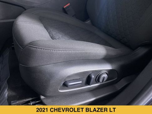 Certified 2021 Chevrolet Blazer LT FWD image 9