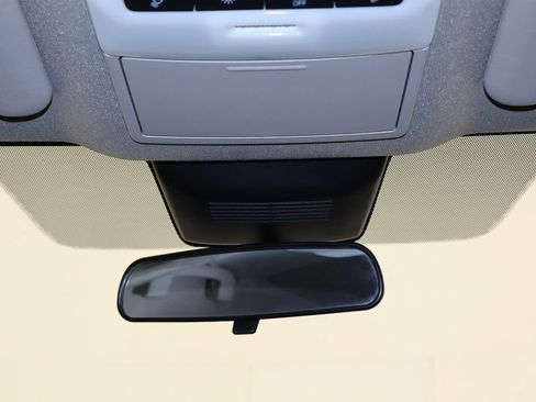 Used 2022 Nissan Sentra SR w/ Trunk Package FWD image 23