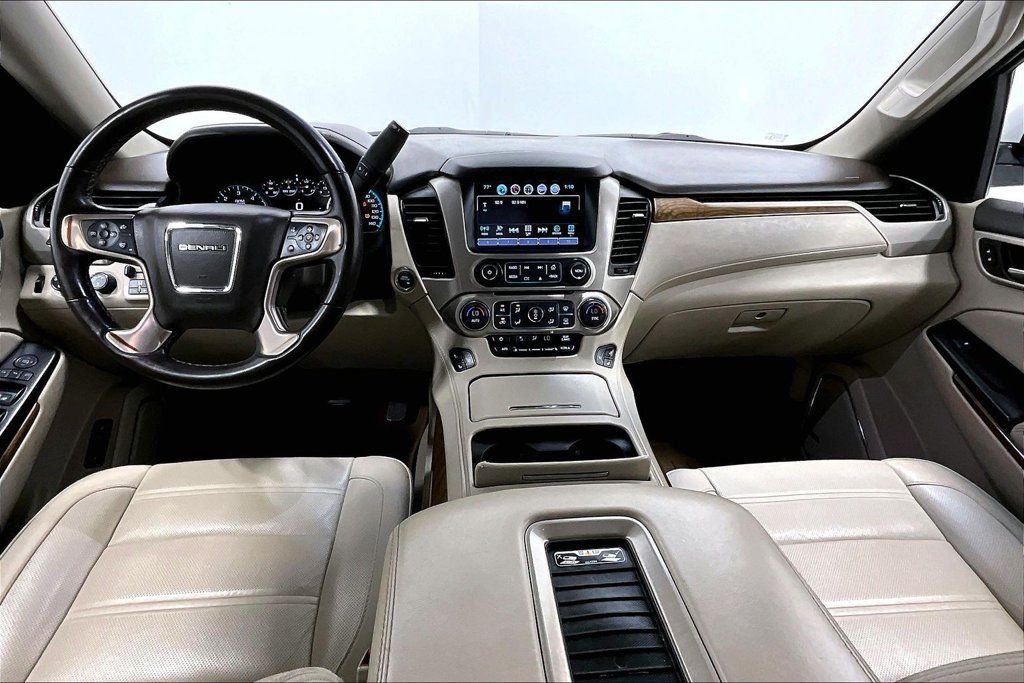 Used 2020 GMC Yukon Denali w/ Open Road Package AWD/4WD image 18