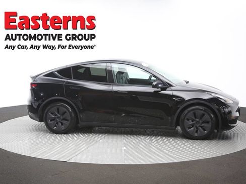 Used 2021 Tesla Model Y Long Range AWD/4WD image 41